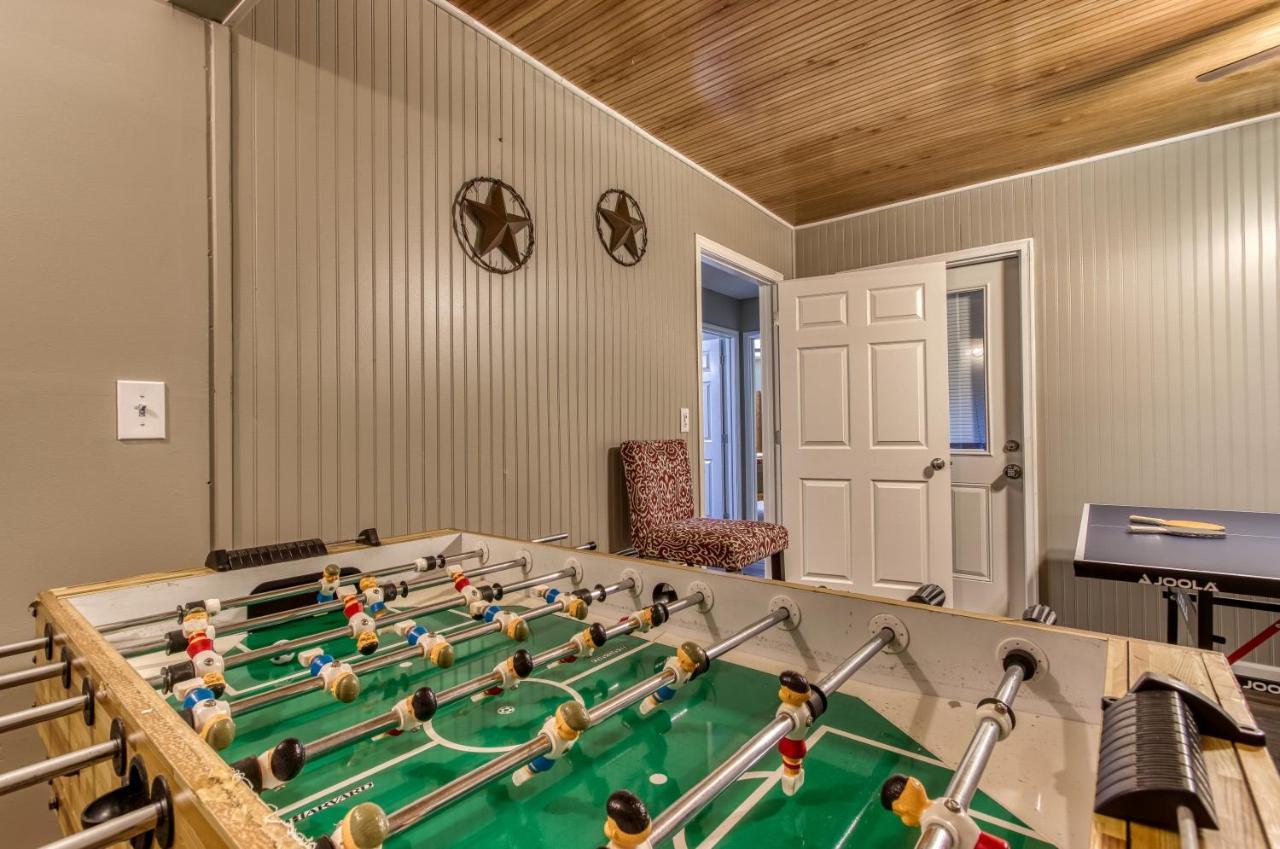 Fun & Games By Honeybearcabins 2Br/1Ba Sleeps 7 Sevierville Esterno foto